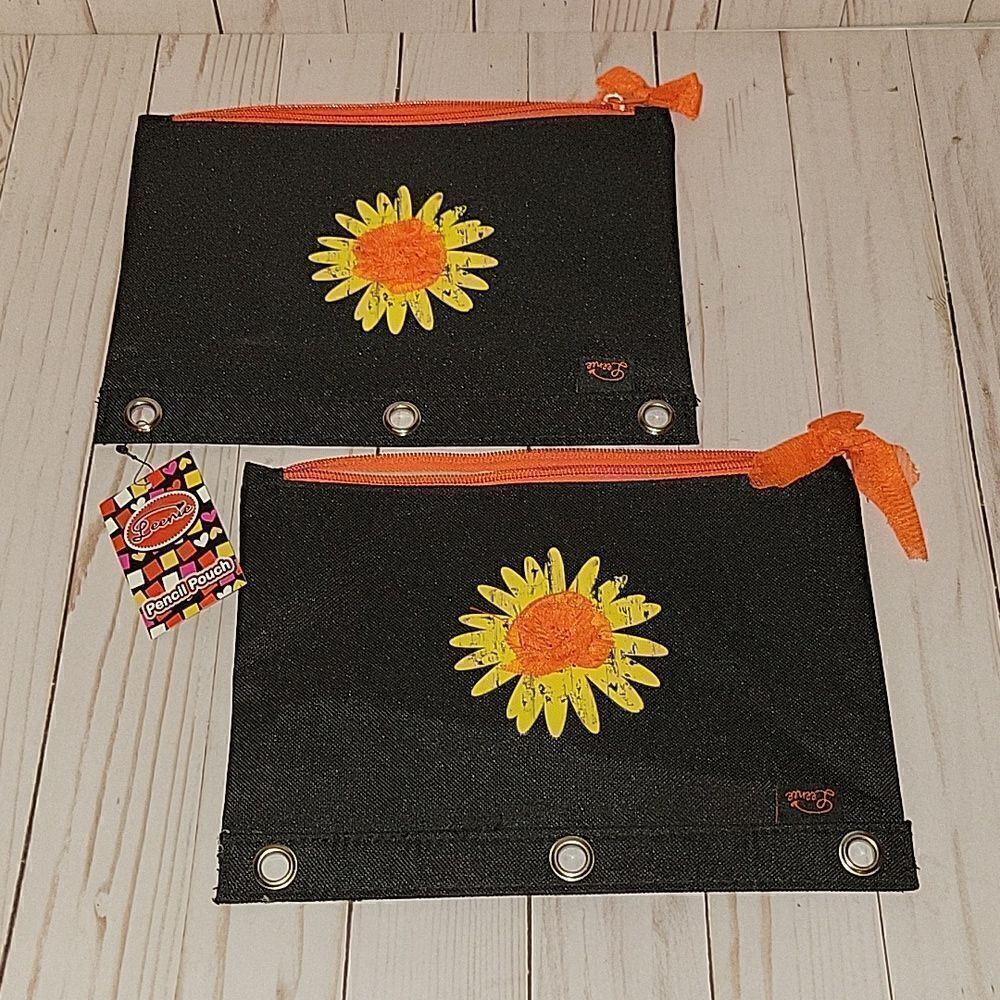 2 Binder pencil pouches casss from Leenie Sunflowers 🌻